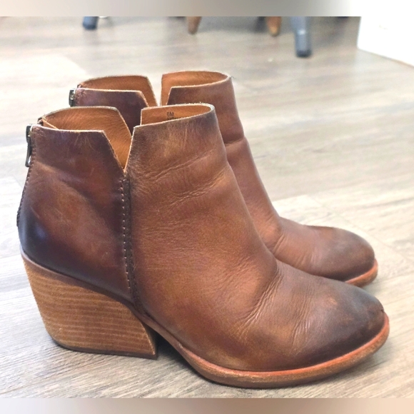 Kork-Ease Shoes - Kork-Ease Leather Brown Ankle Boots/Booties Boho Cowgirl Western Size 6